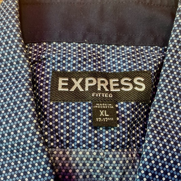 Express Fitted Button Down - Picture 2 of 6